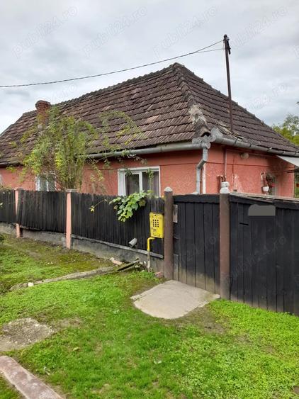 Casă cu 2 camere în Crăiești