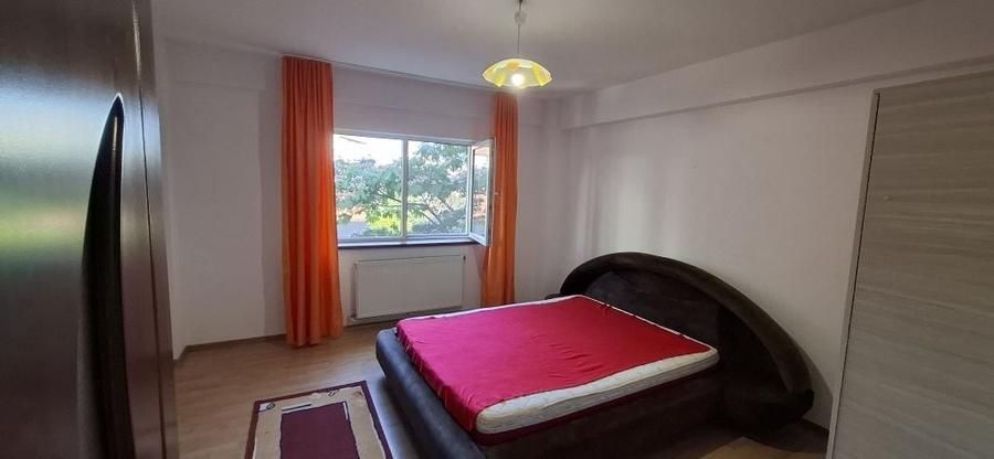 Apartament cu 2 camere decomandat în Energia