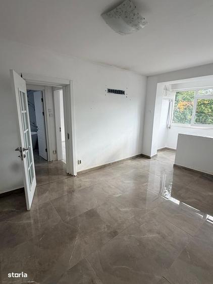 Apartament cu 2 camere semidecomandat în Constructorilor