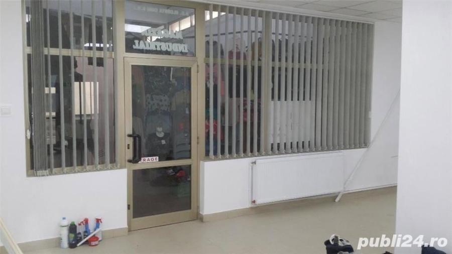 Spațiu comercial, de 65 mp, în Dărmănești