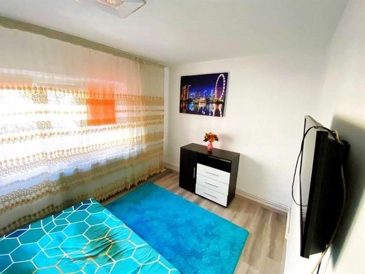 Apartament cu 2 camere semidecomandat, mobilat în Rovine