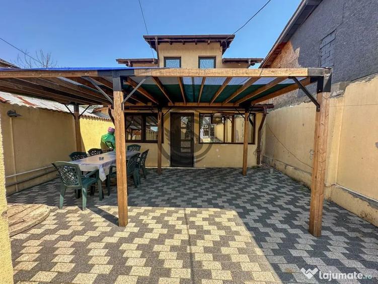 Casă cu 4 camere cu Teren 238 Mp în Românești