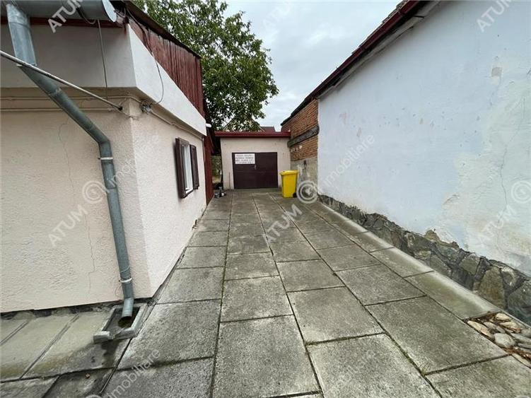 Casă individuală cu 4 camere cu Canalizare în Turnișor