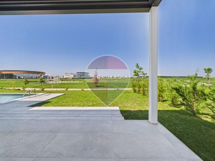 Casă individuală cu 4 camere cu Piscina în Niculești