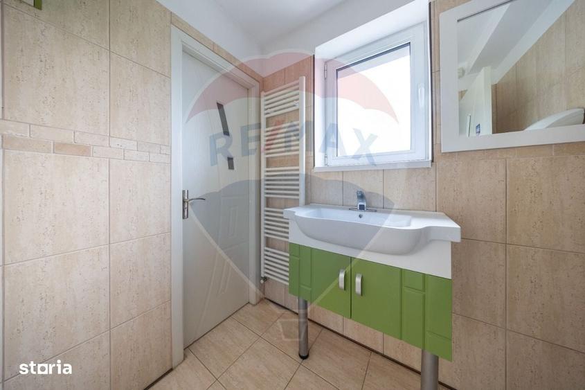 Spațiu comercial, de 210 mp, în Sânpetru
