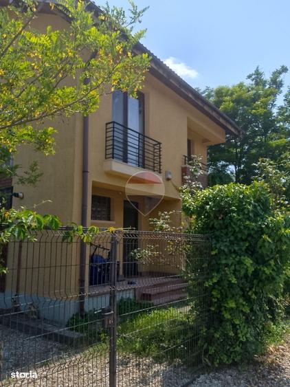 Casă cu 4 camere cu Teren 751 Mp în Corbeanca