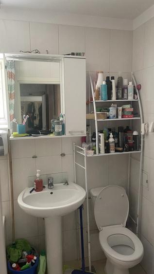 Apartament de vanzare - 3 Camere - 7