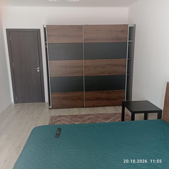 Garsonieră decomandată în Titan