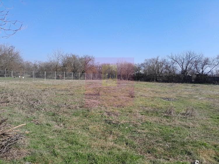 Teren de 2000 mp, în Chiroiu-Satu Nou