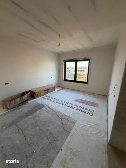 Casă cu 4 camere cu Teren 1400 Mp în Târgșoru Vechi