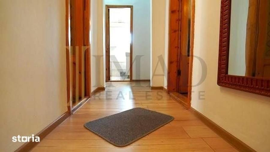 Apartament cu 3 camere decomandat în Central