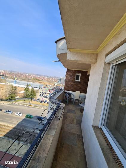 Apartament cu 3 camere decomandat în Salca