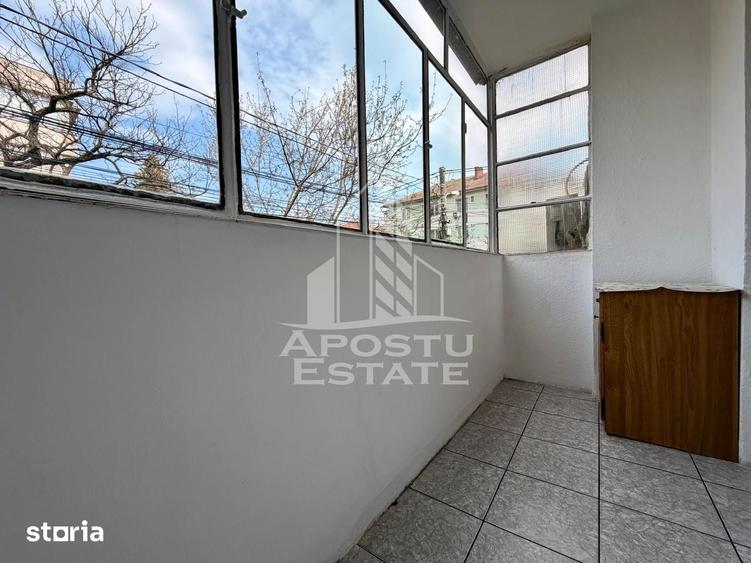 Apartament cu 2 camere în Complex Studențesc