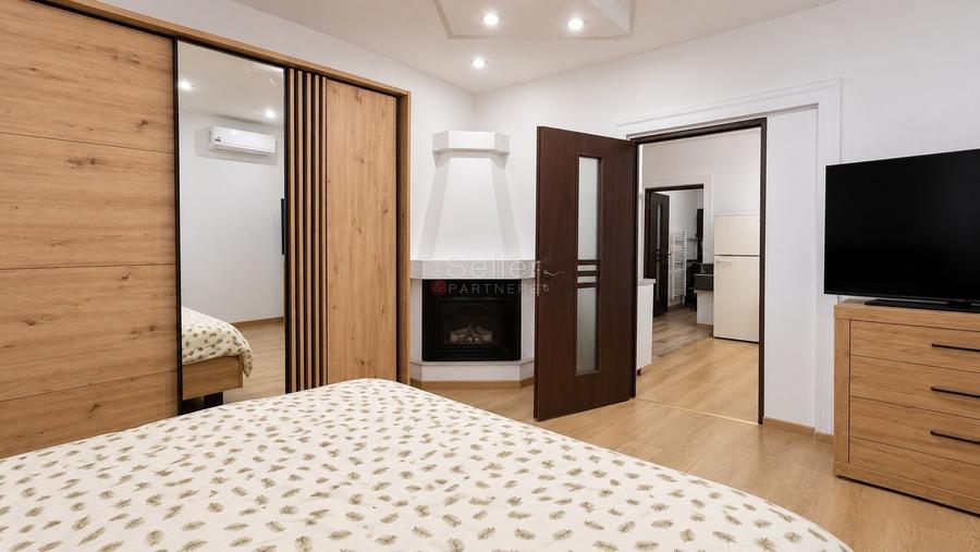 Apartament cu 2 camere semidecomandat, mobilat în Brașovul Vechi