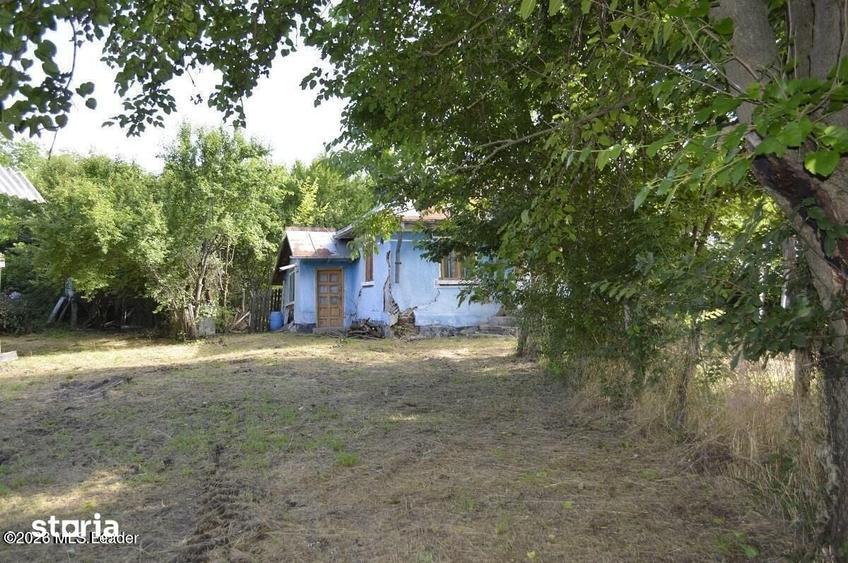 Teren de 4700 mp, în Suseni