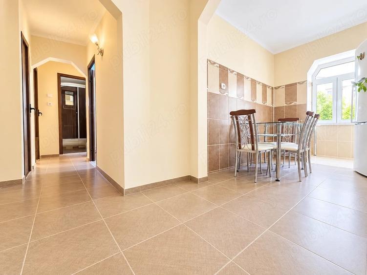 Apartament cu 3 camere decomandat în Central