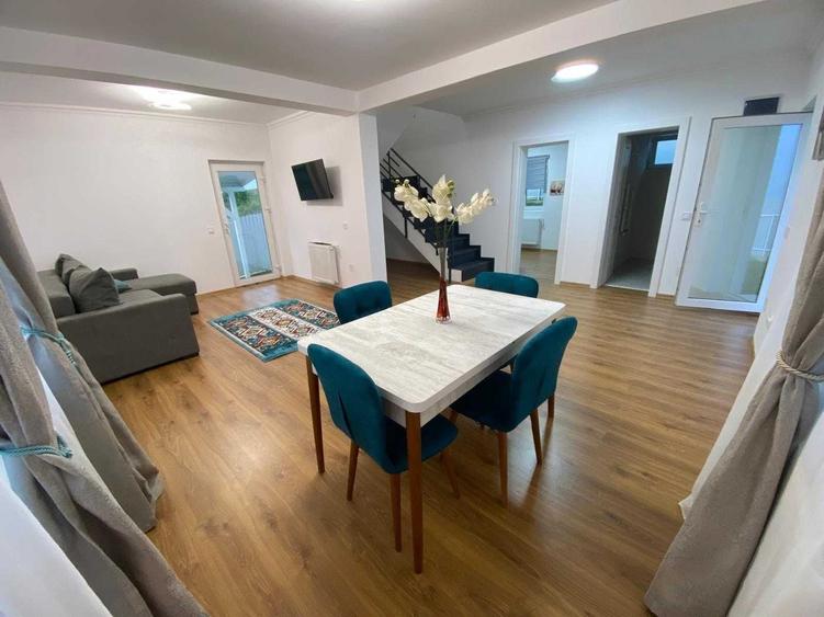 Casă cu 4 camere cu Teren 250 Mp în Central