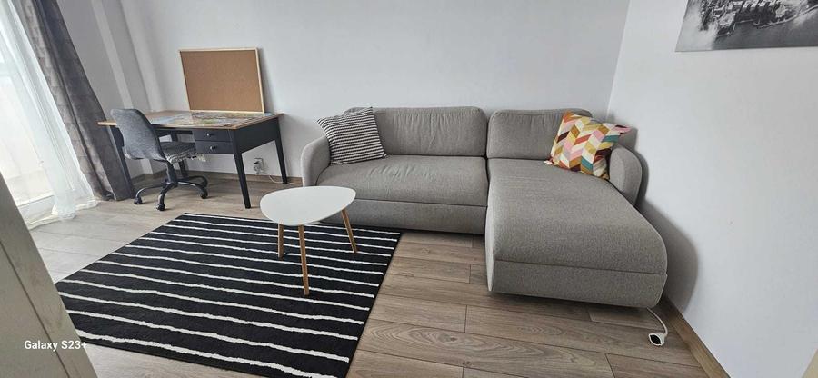 Apartament cu 2 camere decomandat în Faleză