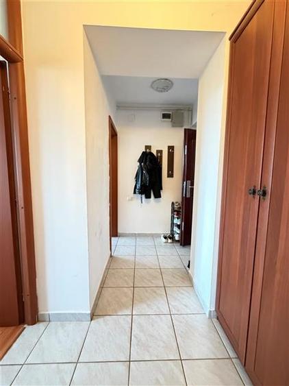 Vanzare garsoniera decomandata in bloc de apartamente, zona Garii - 3