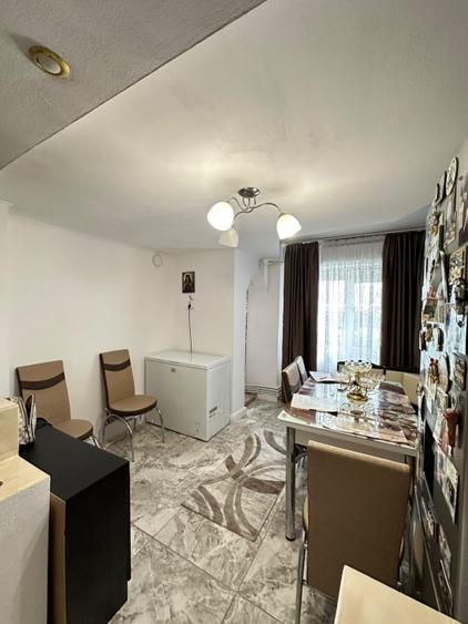 Apartament cu 3 camere decomandat, mobilat în Cornetu