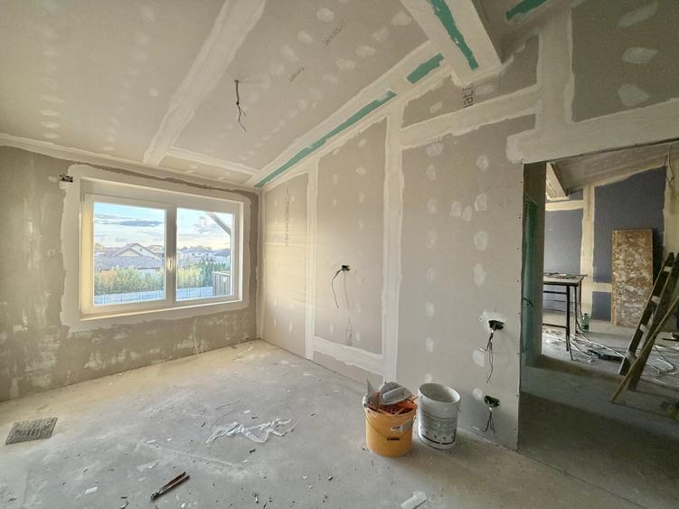 Apartament cu 2 camere decomandat în Chișoda