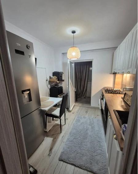 Apartament cu 2 camere decomandat în Trivale