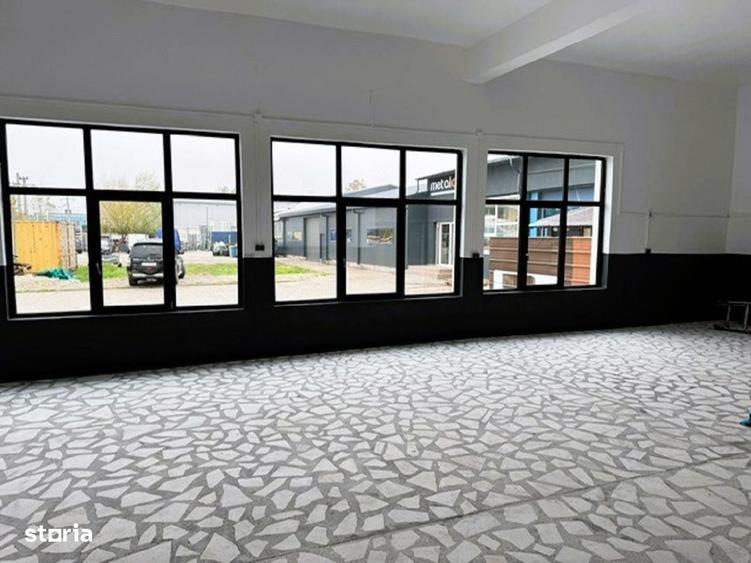Spațiu comercial, de 182 mp, în Central