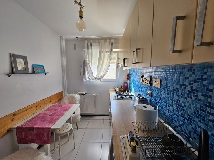 Apartament cu 2 camere semidecomandat în Dristor