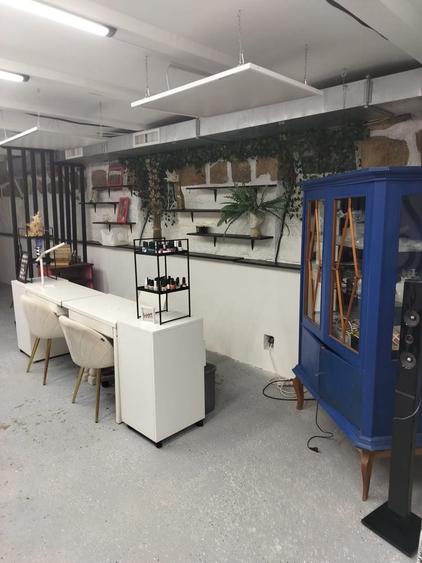 Spațiu comercial, de 207 mp, în Horea