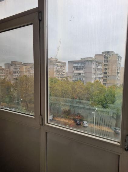 Apartament cu 3 camere decomandat în Tomis Nord