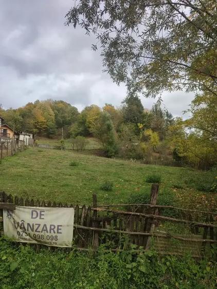 Teren intravilan de 1688 mp, în Sultanu