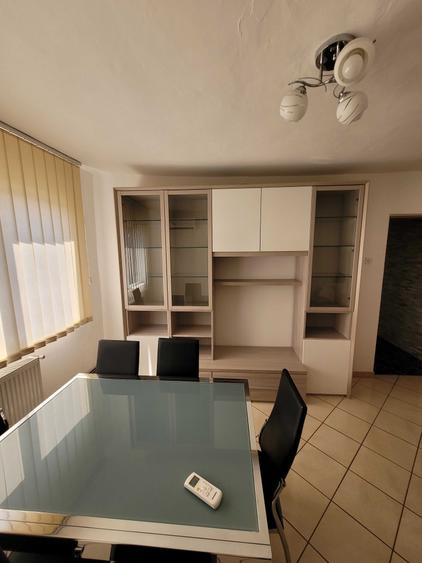 Apartament cu 2 camere nedecomandat în Central