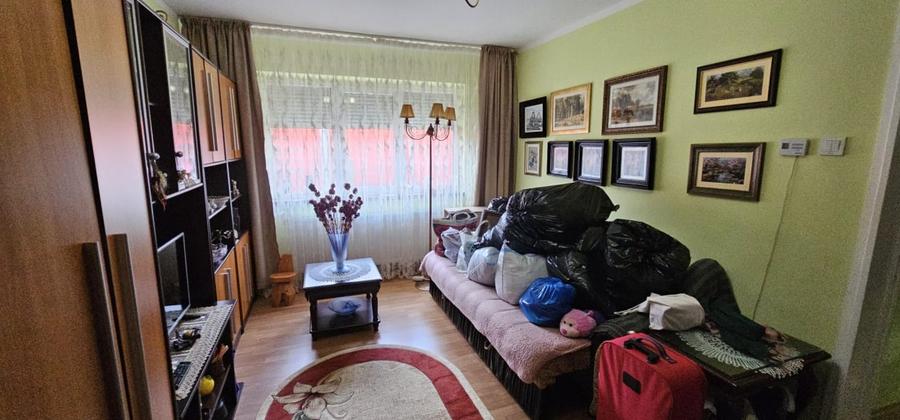 Apartament cu 2 camere semidecomandat, mobilat în Târgu Ocna