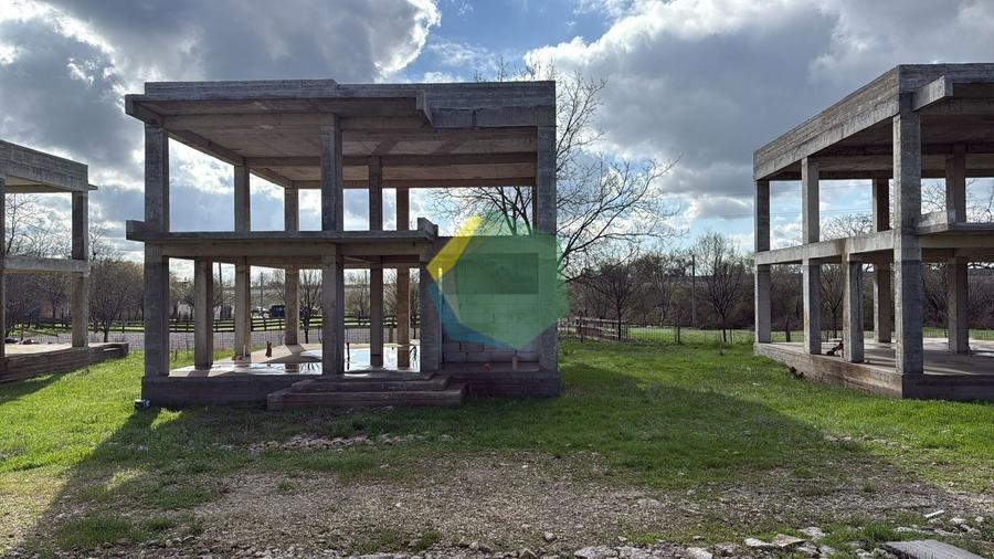 Casă individuală cu 5 camere cu Canalizare în Exterior Nord