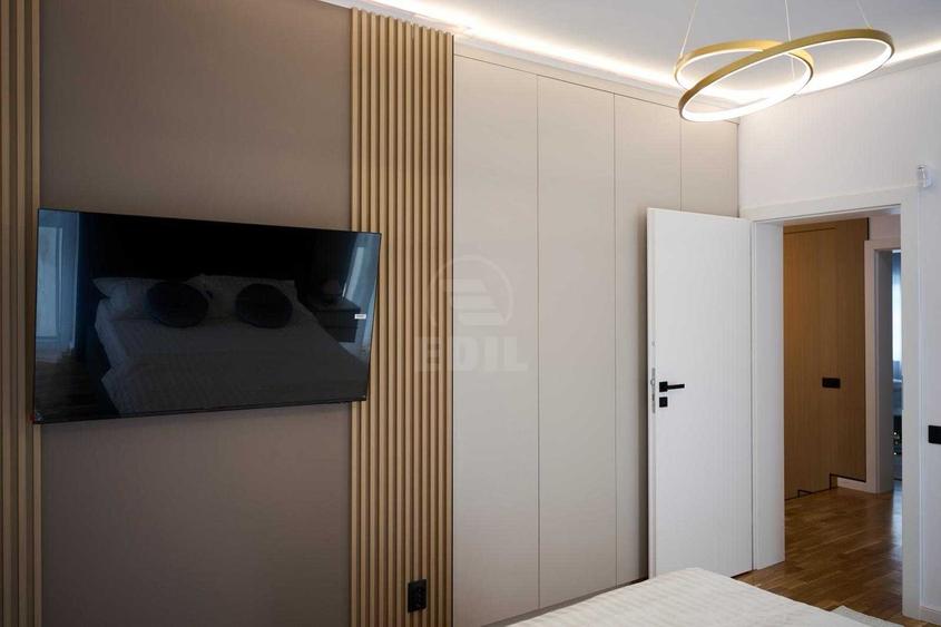 Duplex cu 5 camere cu Canalizare în Florești