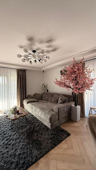 Apartament cu 3 camere decomandat, mobilat în Ștefăneștii de Jos — fotografia 3