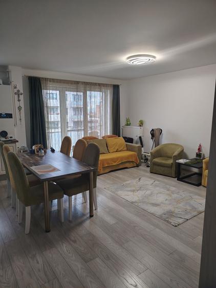Apartament cu 2 camere decomandat în Central