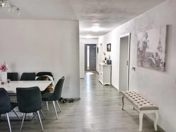 Casă cu Teren 430 Mp în Cetate