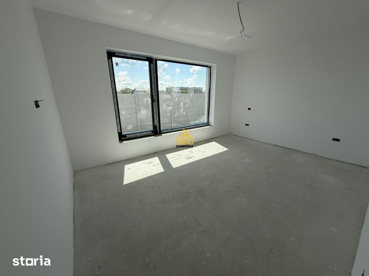 Casă cu 4 camere cu Teren 450 Mp în Ghencea