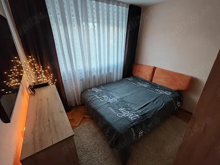 Apartament cu 3 camere semidecomandat în Dacia