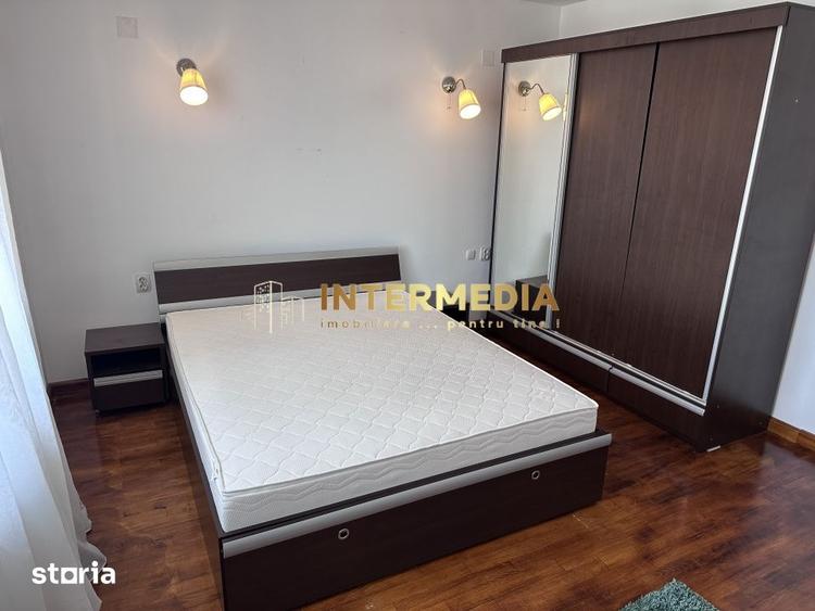 Apartament cu 3 camere decomandat, mobilat în Cetate