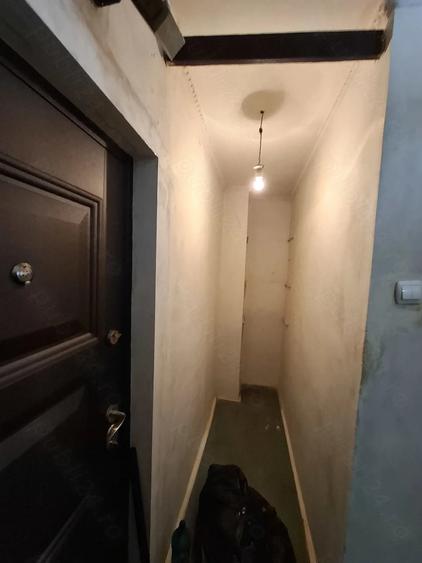 Apartament cu 3 camere decomandat în Drumul Taberei
