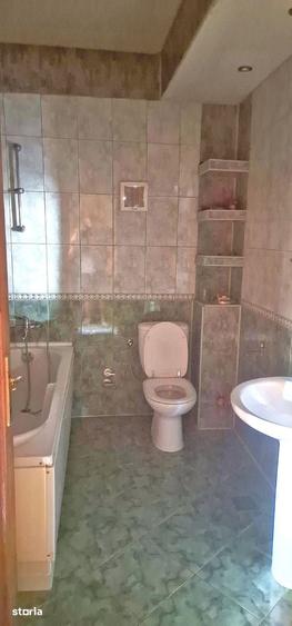 Casă cu 5 camere cu Teren 405 Mp în Coiciu