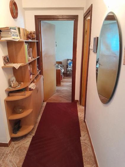 Apartament cu 2 camere semidecomandat în Sud