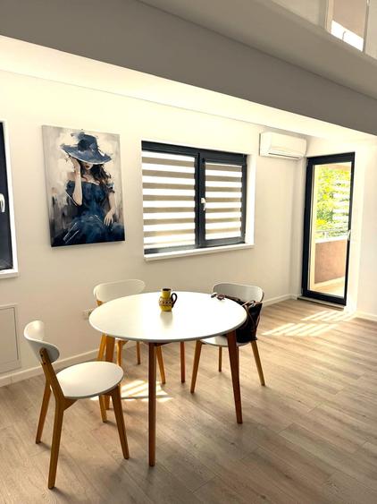 Apartament cu 2 camere decomandat în Casa de Cultură