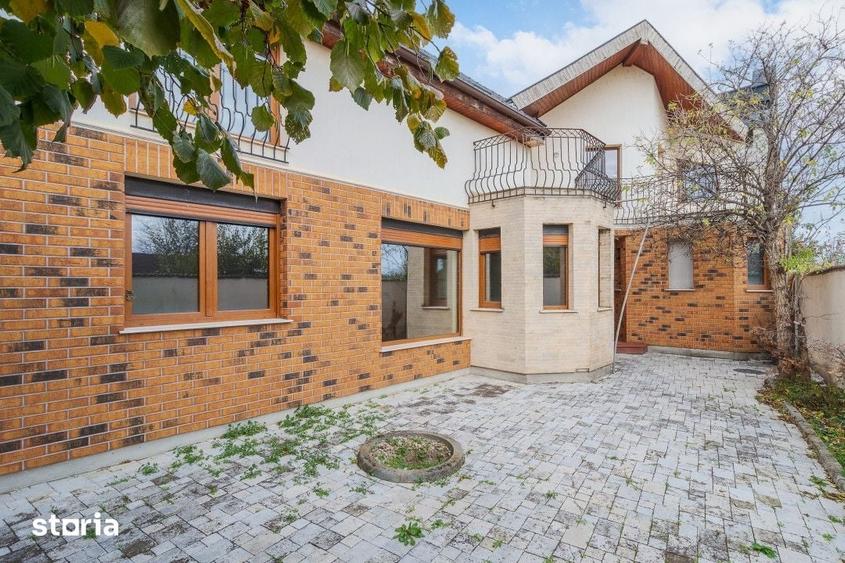 Casă cu Teren 566 Mp în Borș