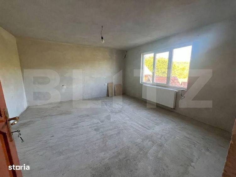 Casă cu 4 camere în Chiraleș