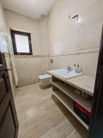 Casă individuală cu 6 camere cu Canalizare în Stadion