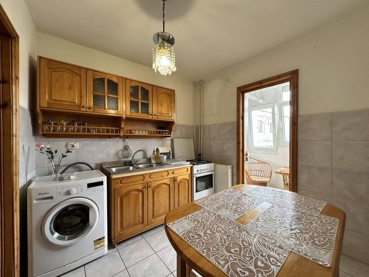 Apartament cu 2 camere decomandat, mobilat în Zorilor