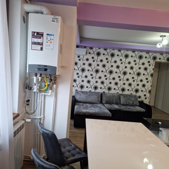 Apartament cu 2 camere semidecomandat în Central